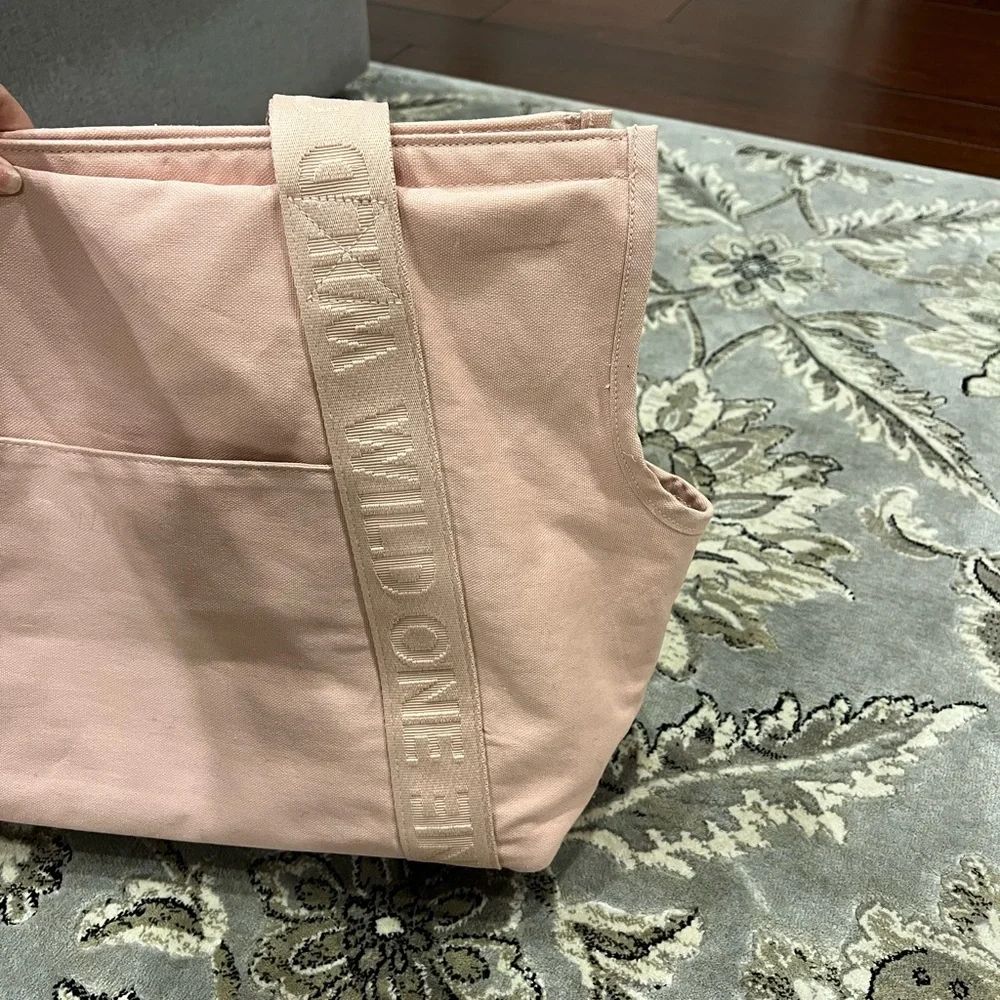 Wild One Pet Tote / Carrier - Picture 5 of 5